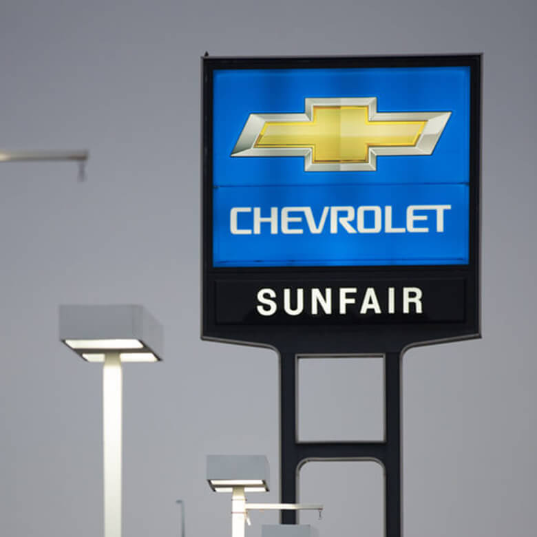 eagle signs main – bob halls sunfair chevrolet (1)